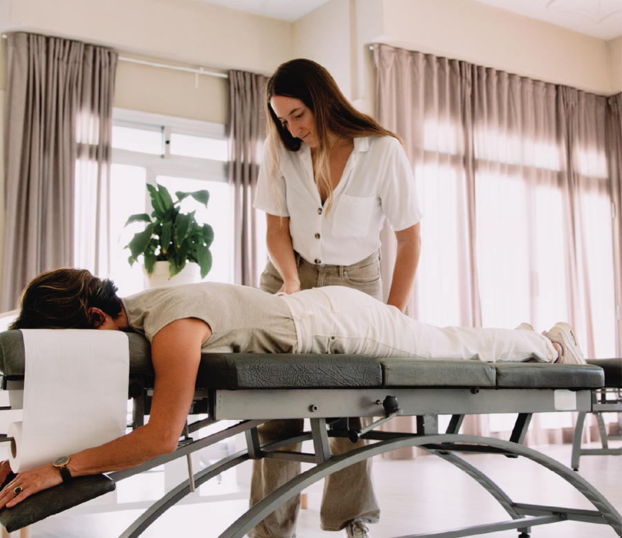 Ajuste quiropráctico para regulación del sistema nervioso en Gavà.